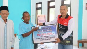 Read more about the article Galeri Photo Pembagian Bantuan Langsung Tunai Dana Desa BLT-DD Desa Limau Manis Bula Juli Sampai September Tahun 2023