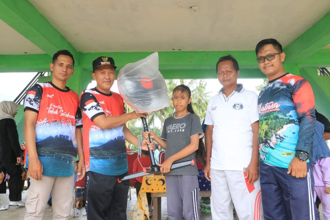 You are currently viewing Ratusan Warga Desa Limau Manis ikuti Senam Bersama Dalam Rangka Hut Desa Limau Manis