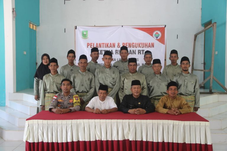 Read more about the article Pelantikan Ketua RW dan RT Sedesa Limau Manis Kecamatan Bunguran Timur Laut Momentum Baru untuk Membangun Desa