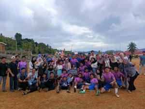 Read more about the article Tim sepak bola Desa Limau Manis berhasil meraih juara 2 dalam pertandingan final turnamen sepak bola yang digelar di Desa Tanjung Kumbik.